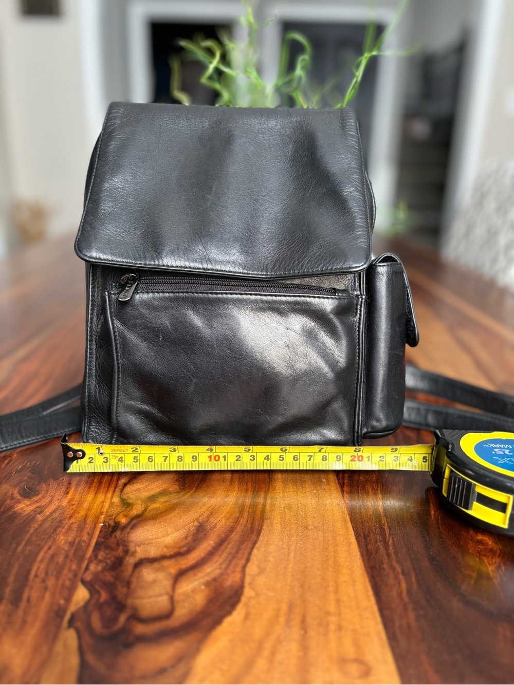 Black Leather Men's Crossbody Camera Bag - Brand Unknown